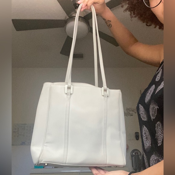 Bechamel Handbag - Picture 3 of 7